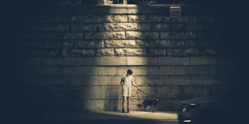光速革命：光电计算如何突破传统芯片能效墙，引领下一代计算范式